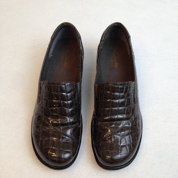 Clarks Shoes - Clarks Bendables Women Brown Size 7M Slip-On Shoes